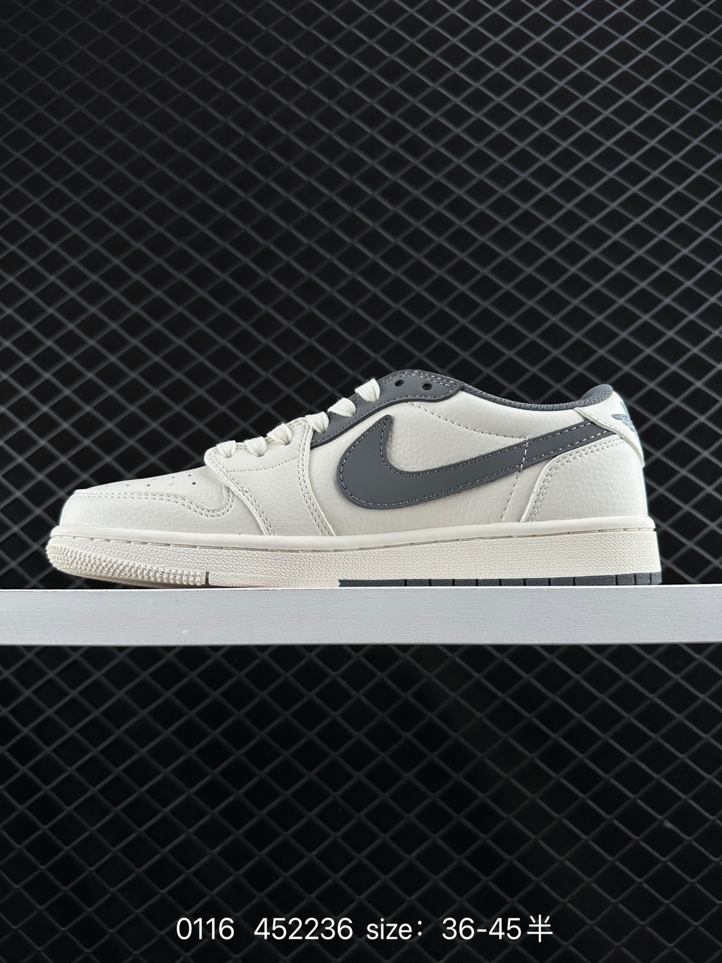 Travis Scott x Air Jordan 1 ” Reverse Mocha “  GUCCI AJ1